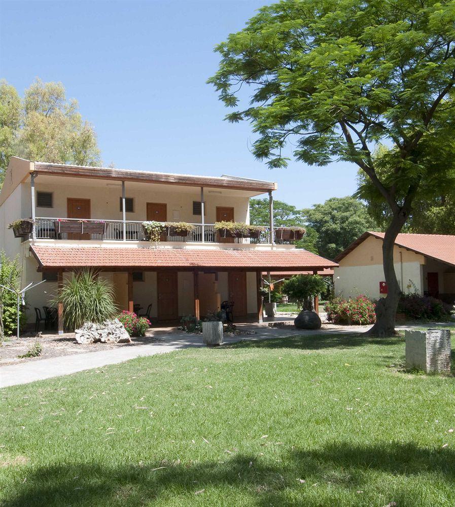 Nof Ginosar Kibbutz Hotel Exterior foto