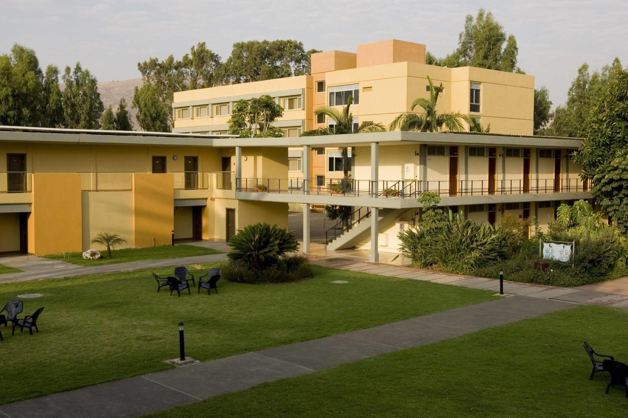 Nof Ginosar Kibbutz Hotel Exterior foto